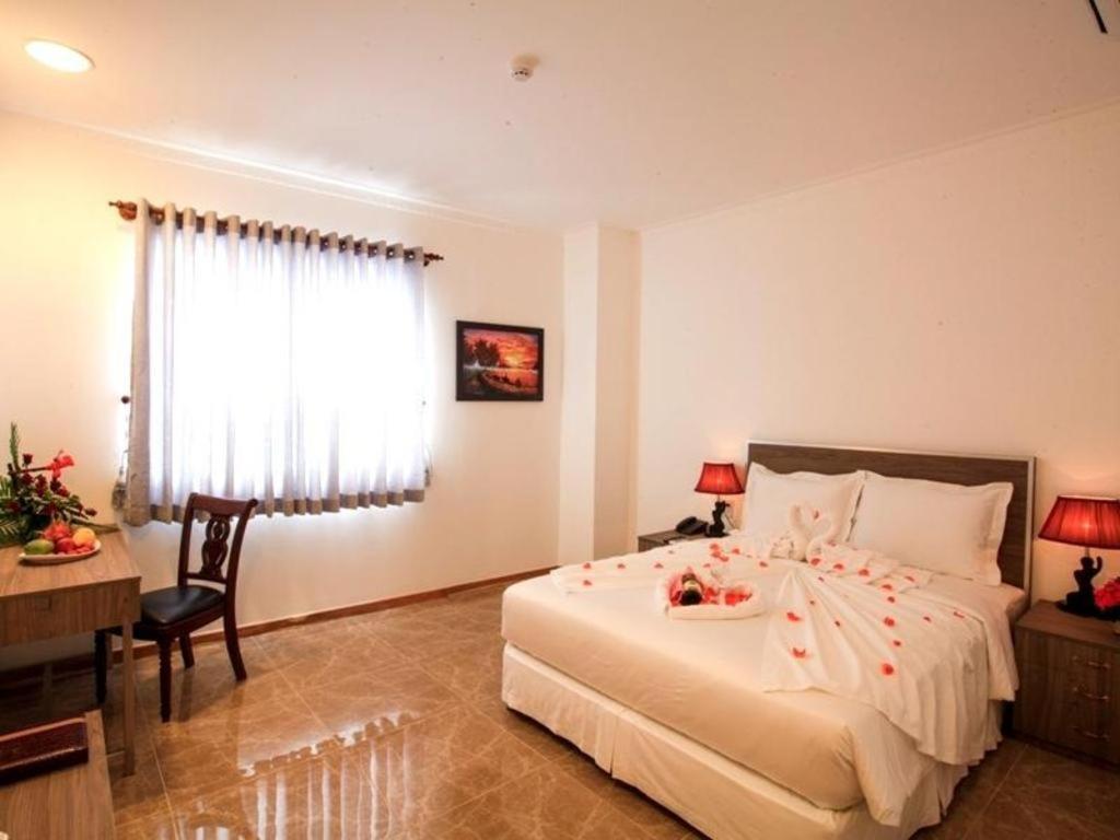 Den Long Do Hotel Nha Trang Exterior foto