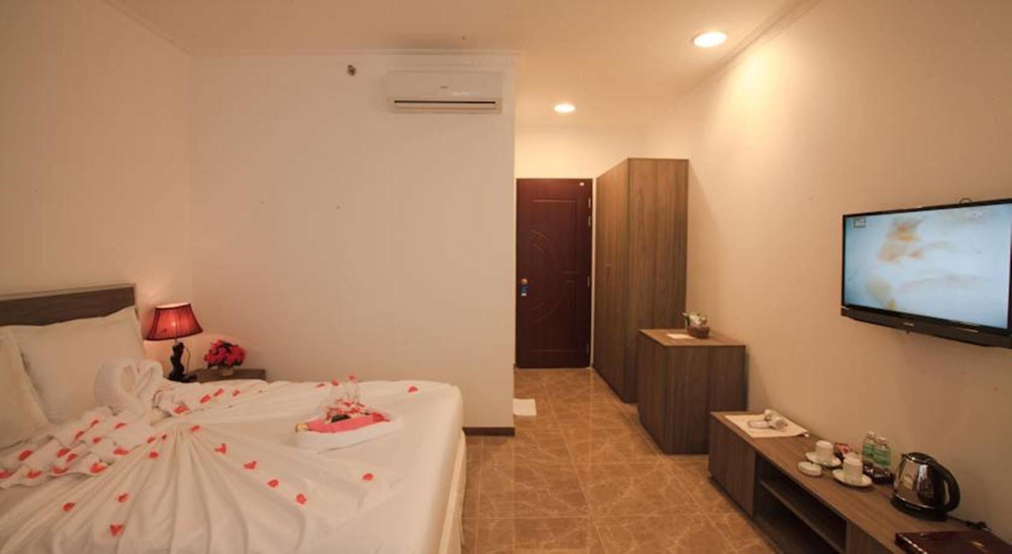 Den Long Do Hotel Nha Trang Exterior foto