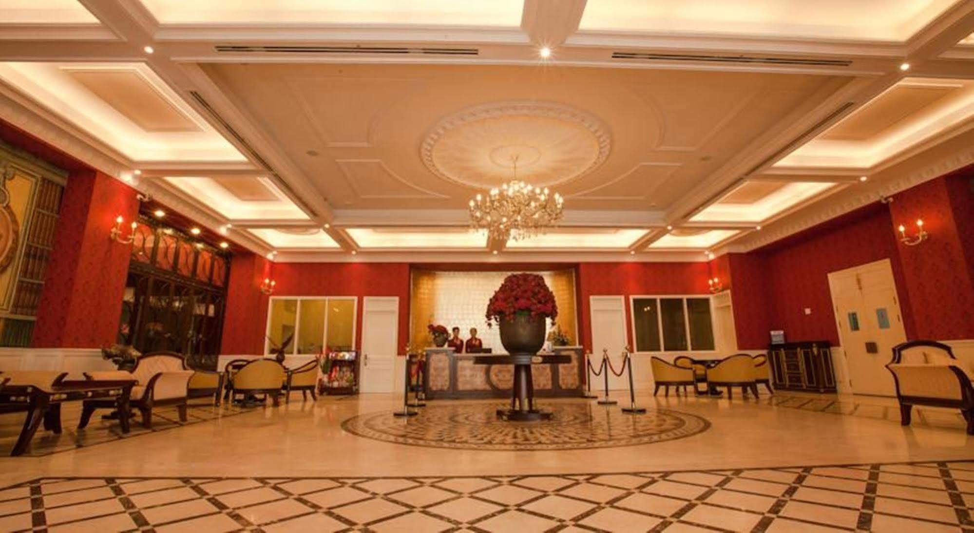 Den Long Do Hotel Nha Trang Exterior foto